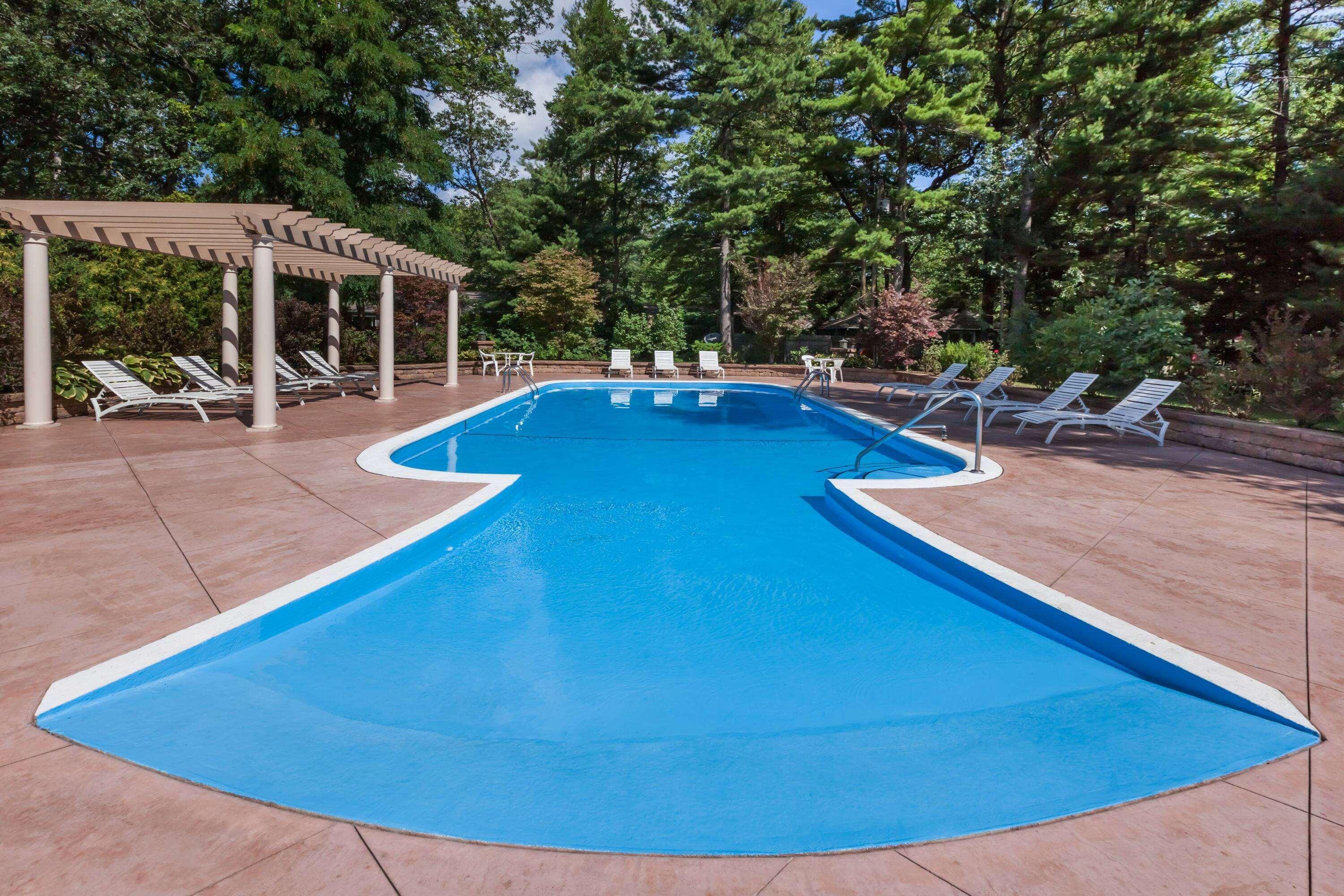 Howard Johnson By Wyndham Traverse City Bagian luar foto