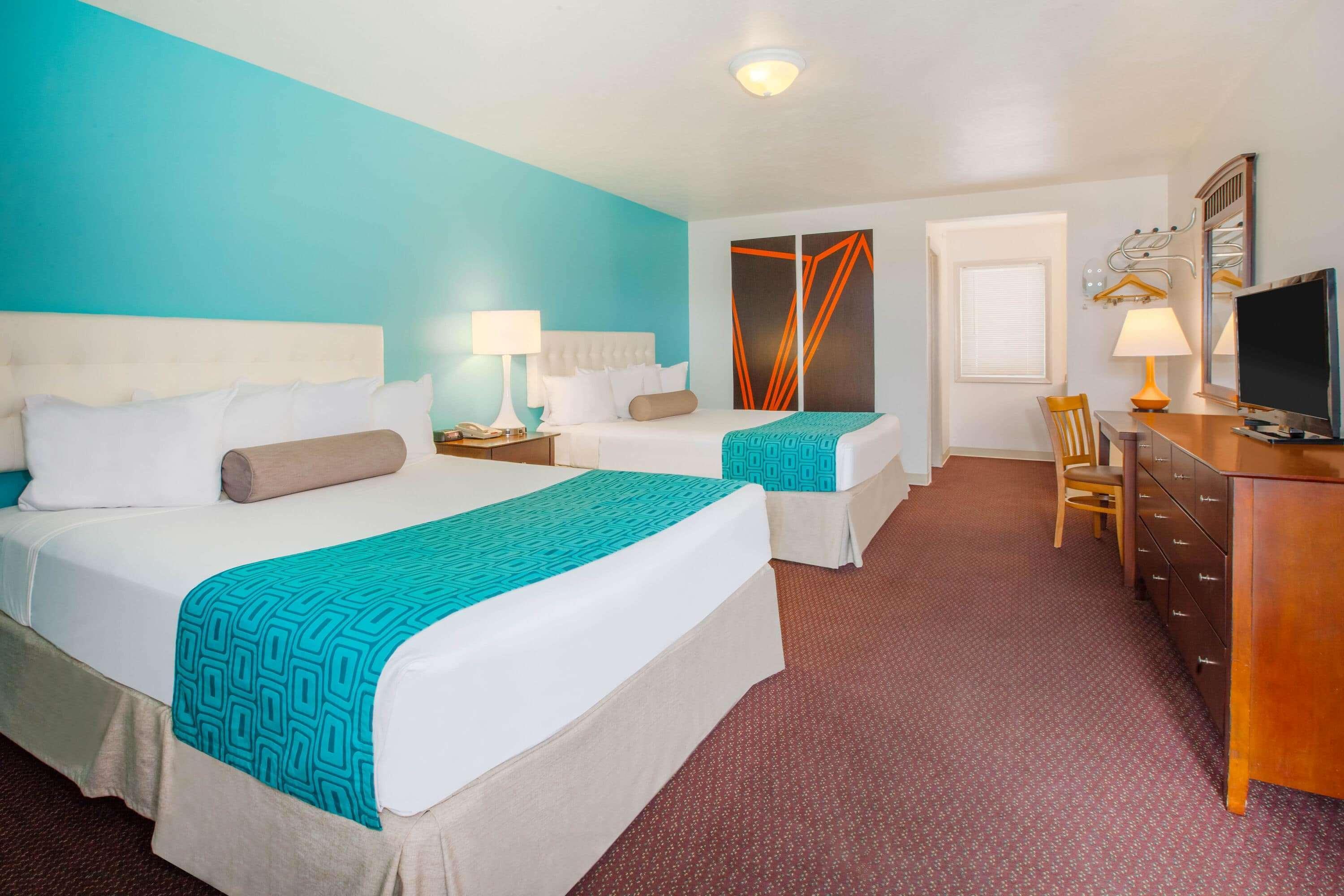 Howard Johnson By Wyndham Traverse City Bagian luar foto