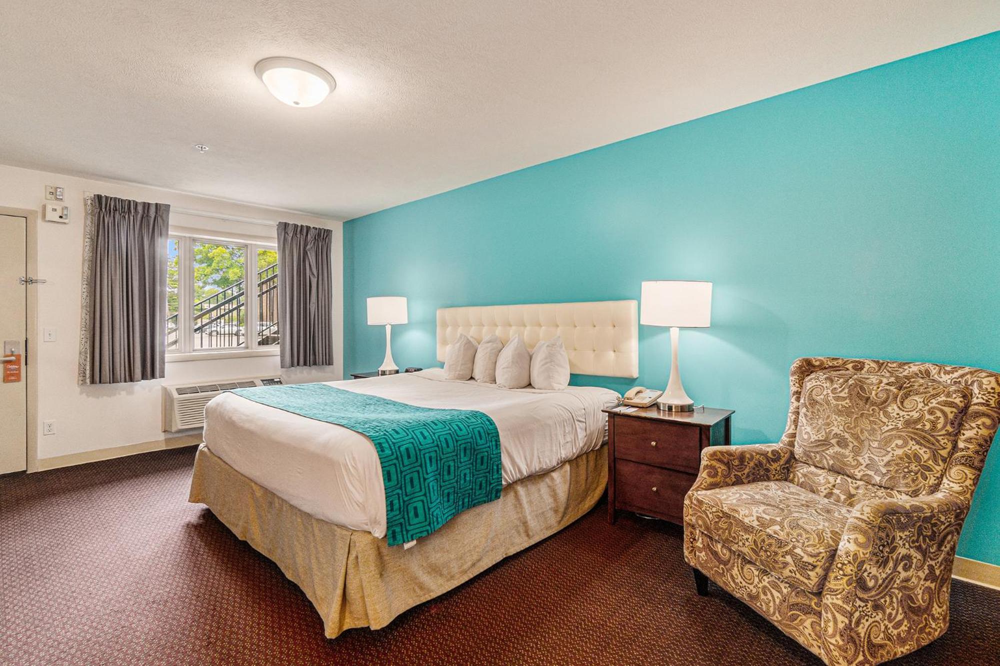 Howard Johnson By Wyndham Traverse City Bagian luar foto
