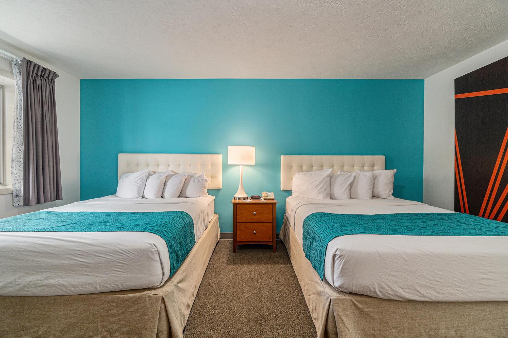 Howard Johnson By Wyndham Traverse City Bagian luar foto