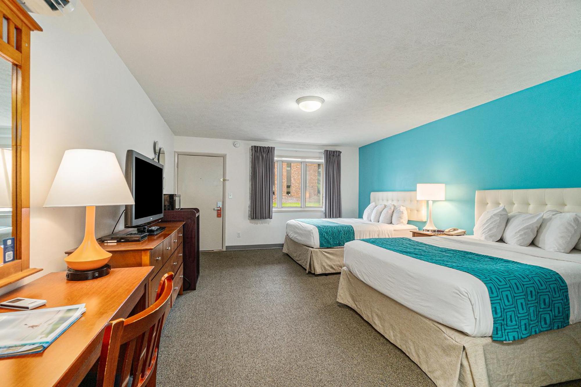 Howard Johnson By Wyndham Traverse City Bagian luar foto